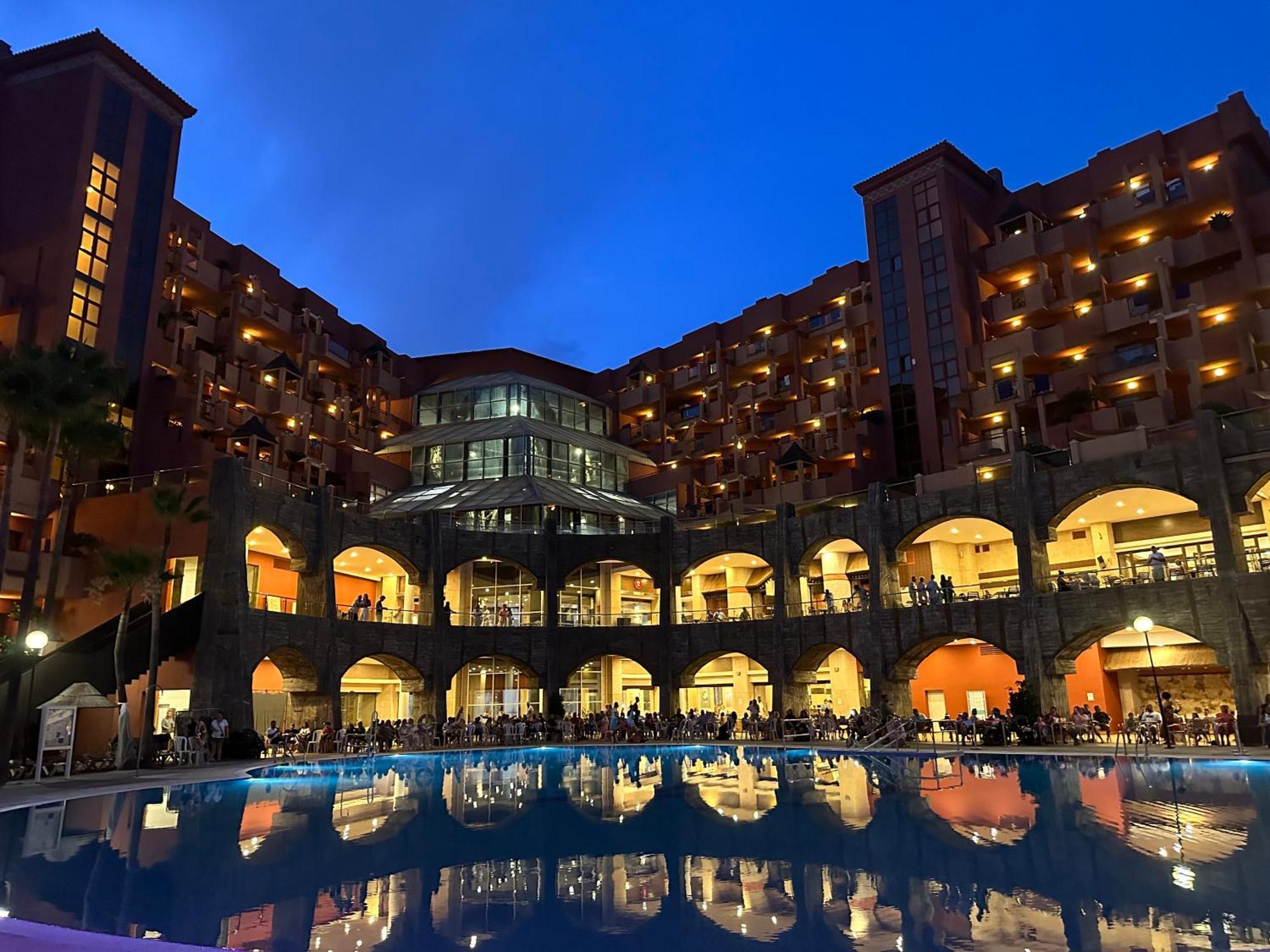 World Polynesia Hotel 4*